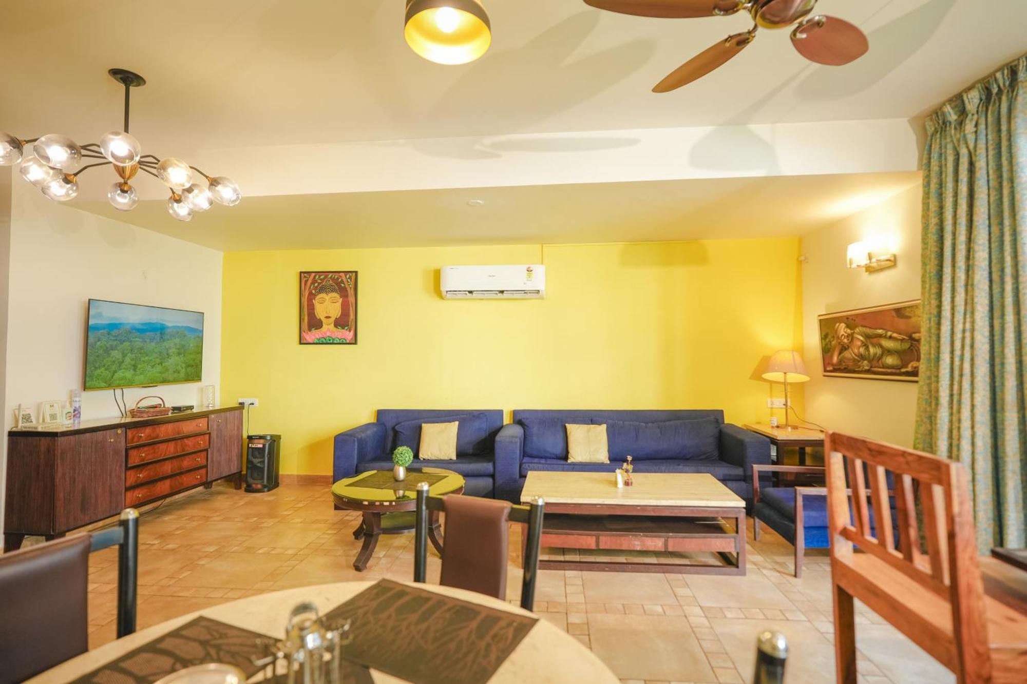Villa M - Jia 3- 3Bhk In Candolim, Pool Facing, Near Beach, Breakfast Included Exterior foto