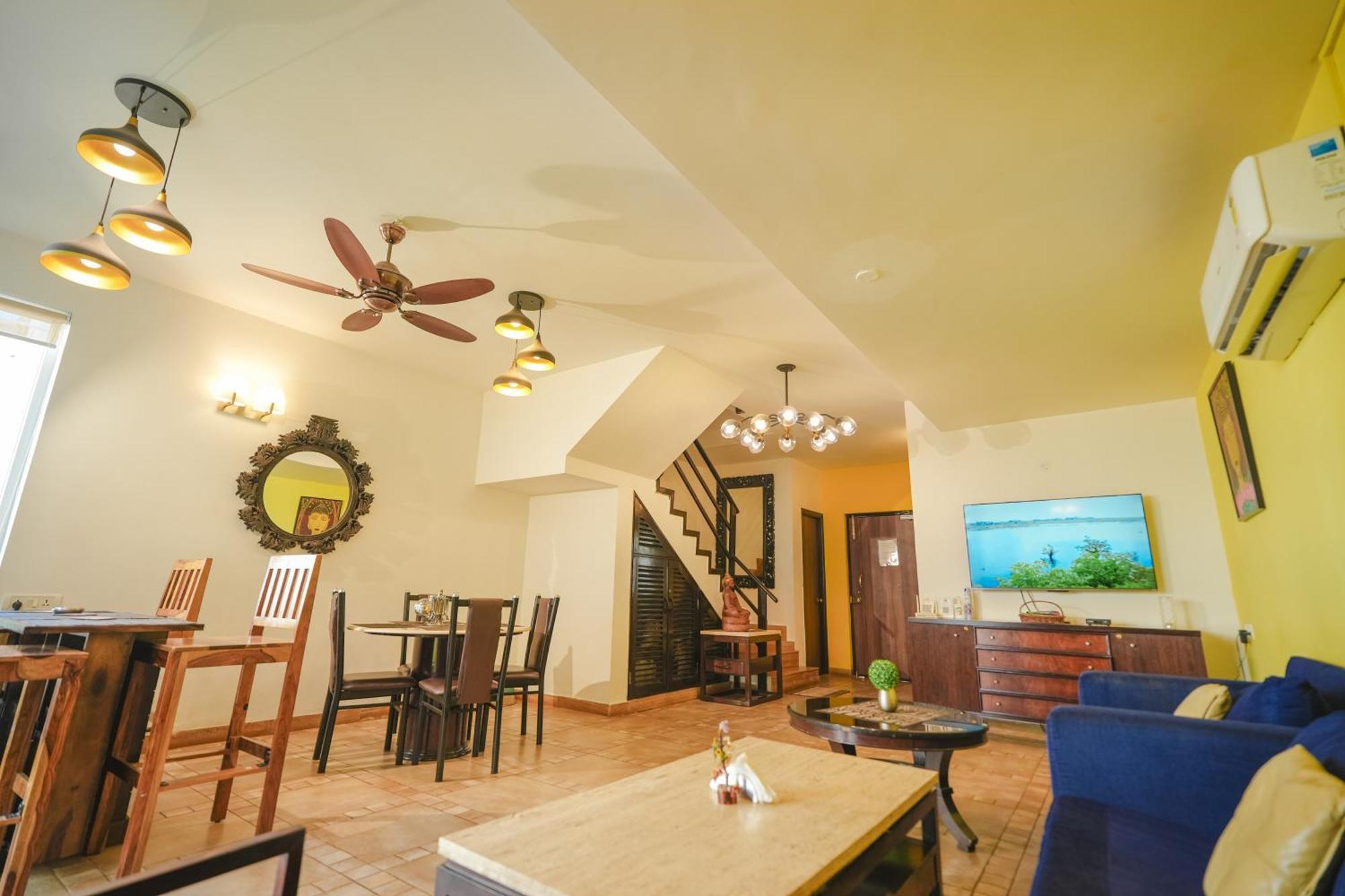 Villa M - Jia 3- 3Bhk In Candolim, Pool Facing, Near Beach, Breakfast Included Exterior foto